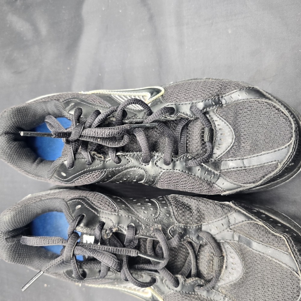 Nike Black Athletic Shoes for Performance